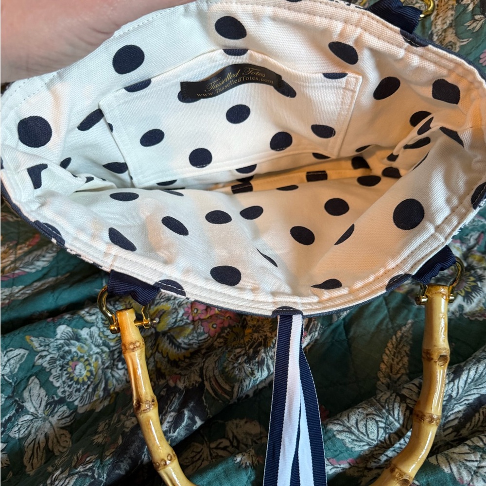Stylish Navy Lobster Tote with Bamboo Handles - Picture 4 of 6